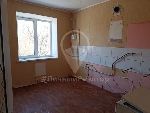 3-к квартира, 1/1 эт., 88м²